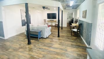 Smart-tv, pejs, videospil, stereoanlæg