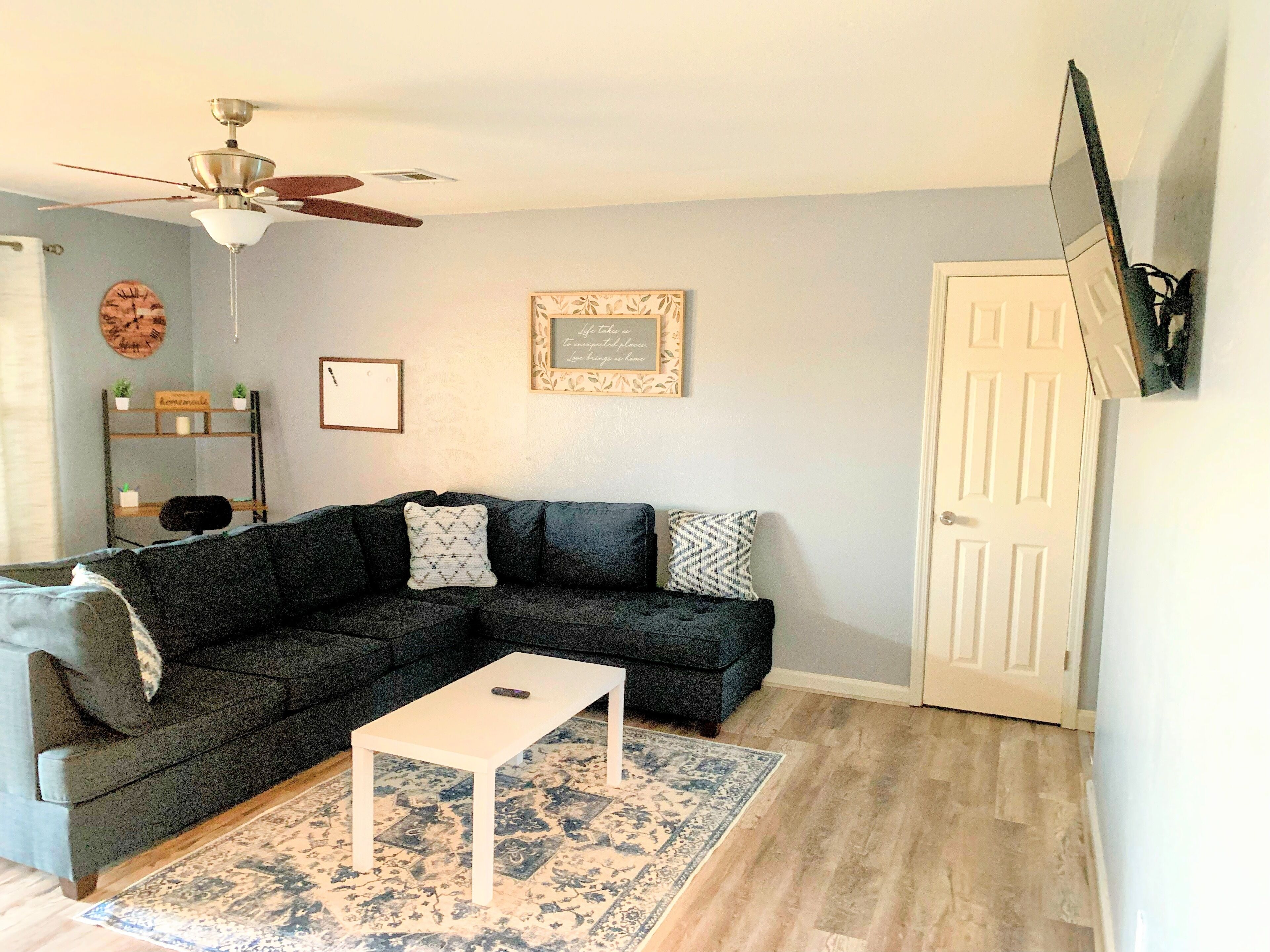 D’s Retreat -3Bdrm 2Bath - Your Home Away From Home