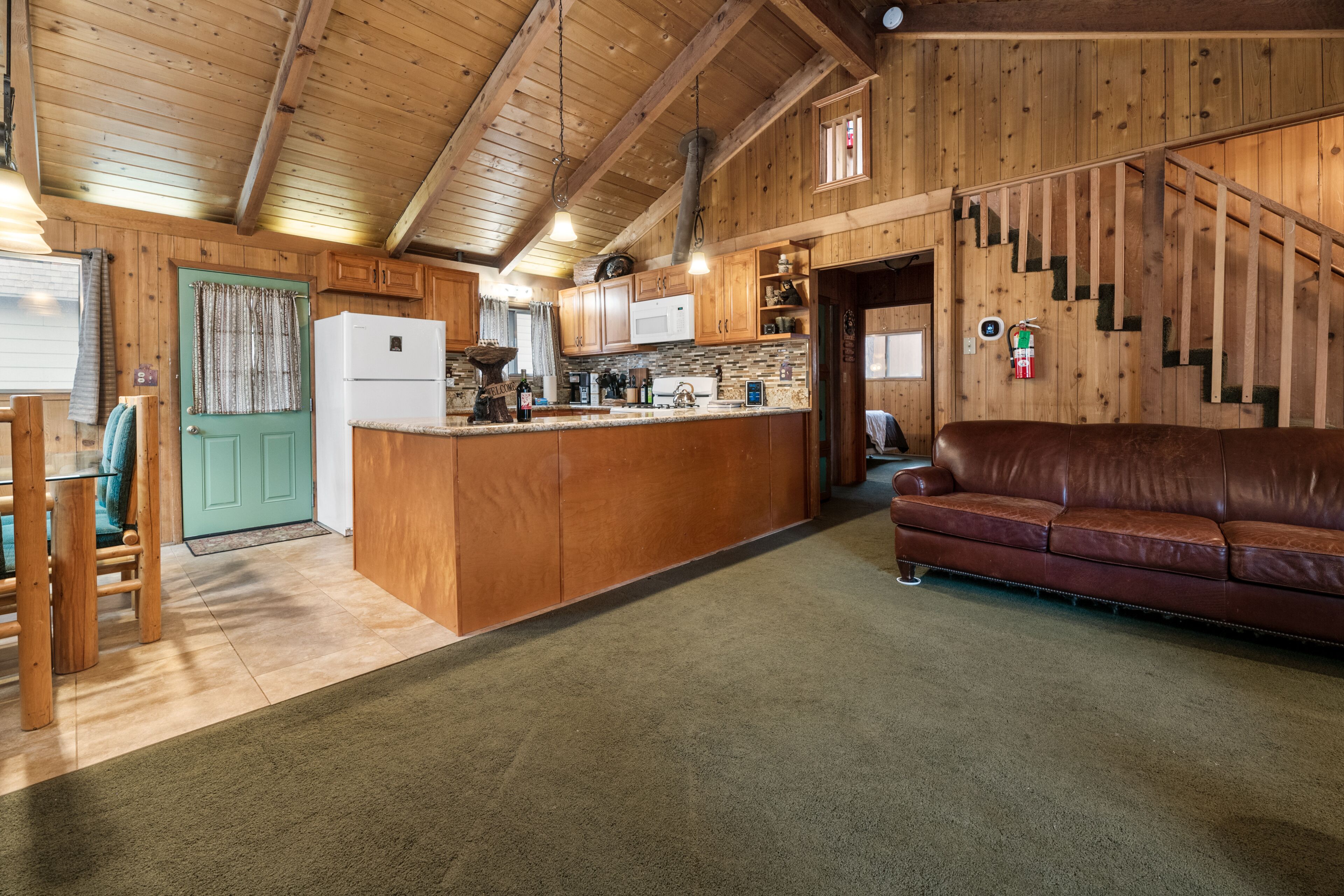 Unique home+2 New Master Suites! 0.6mi to Bear mtn