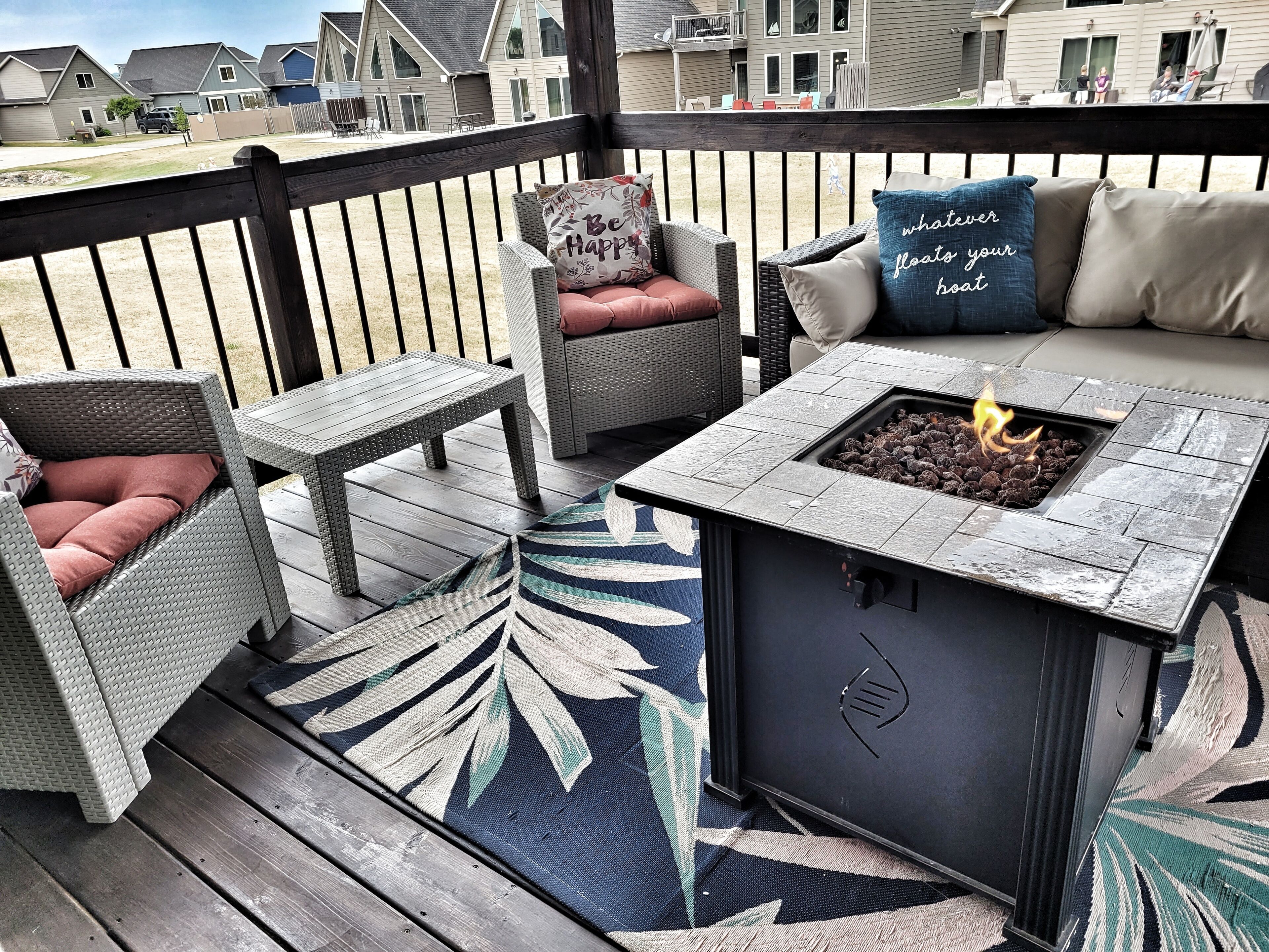 Rest Ashore: True 4-BR, Spacious, Gas Firepit, Cozy Fireplace, Comfy Beds, Clean