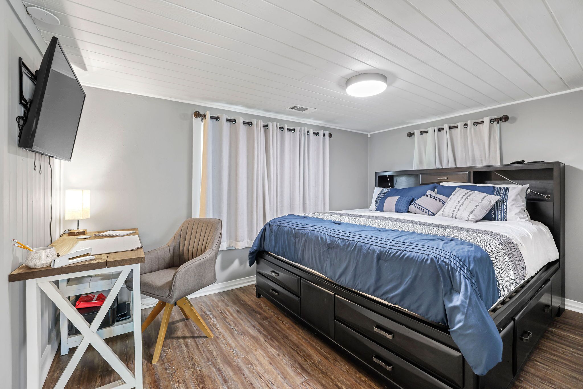 The Ponchatoula Cottage - est. 1964