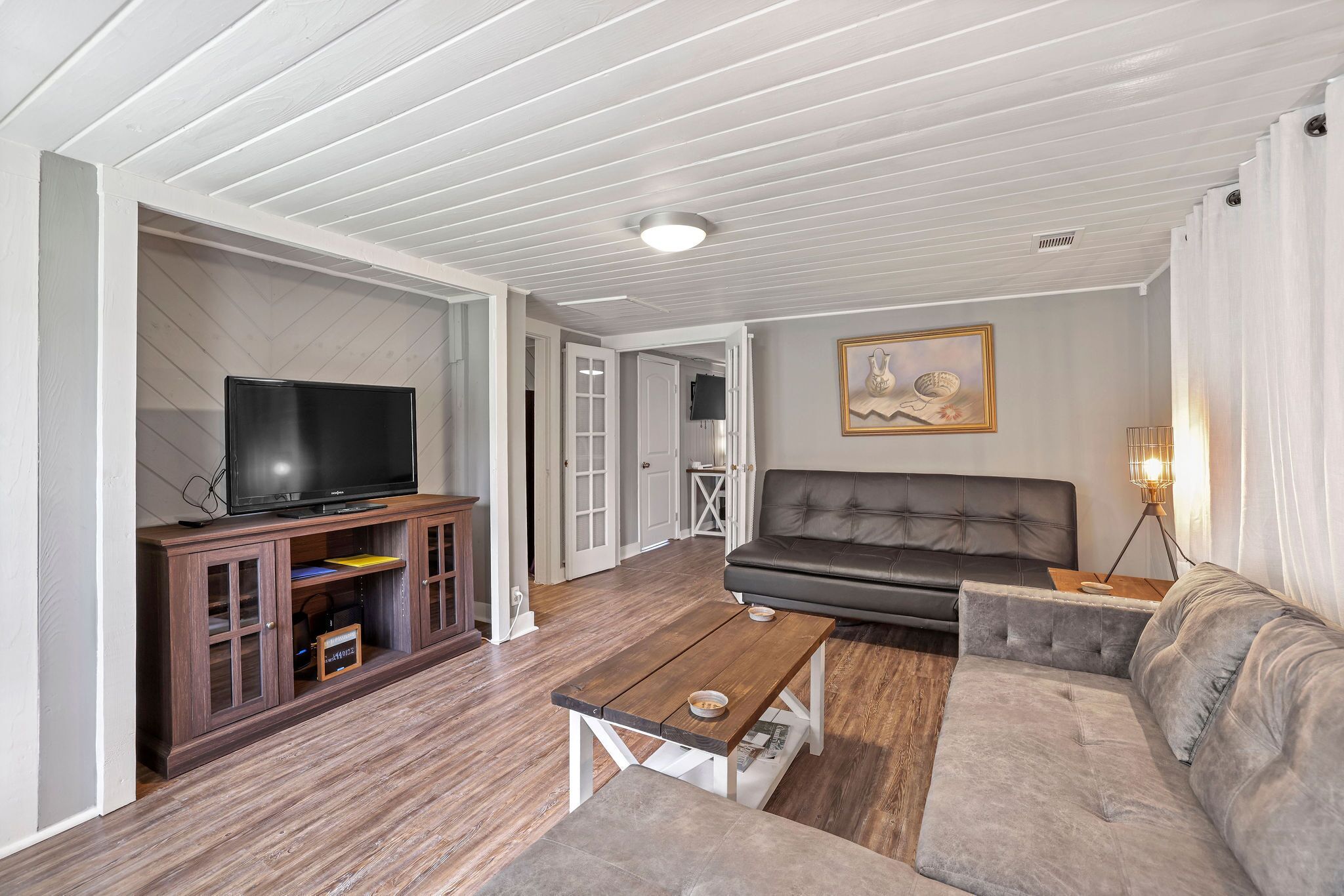 The Ponchatoula Cottage - est. 1964