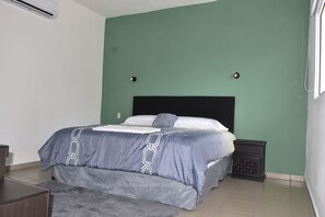 豪華雙人房 | 免費 Wi-Fi、床單