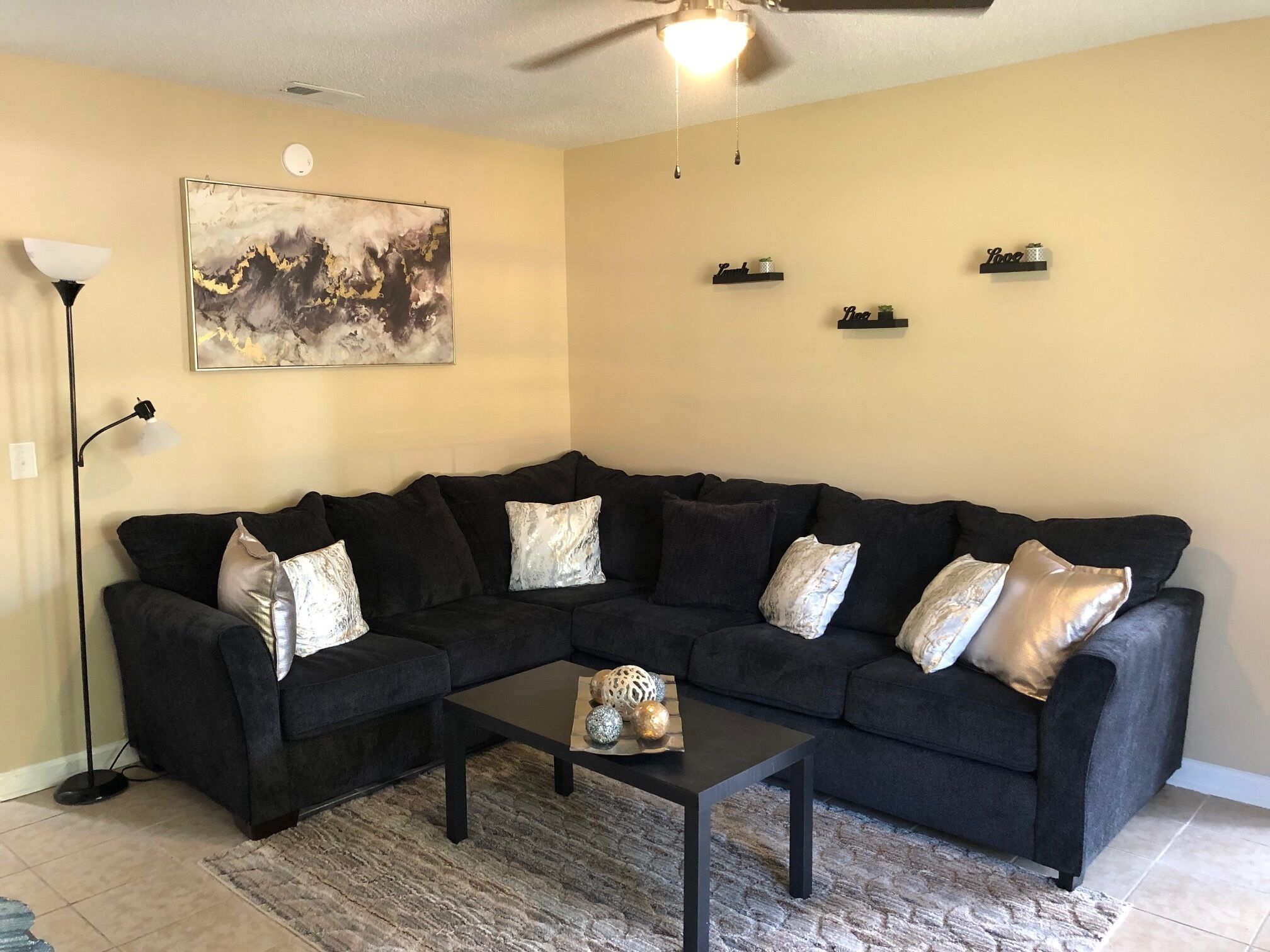 Charming  and cozy 2 bedroom apartment minutes from Ft. Jackson and VA Hospital