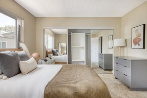 1 chambre, fer et planche à repasser, Wi-Fi, draps fournis