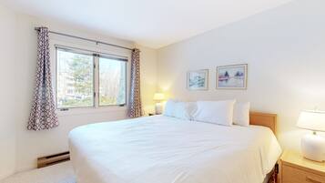 1 soverom, internettilgang og sengetøy