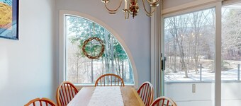 Charming mountainside condo with fireplace, skiing, balcony, & washer/dryer