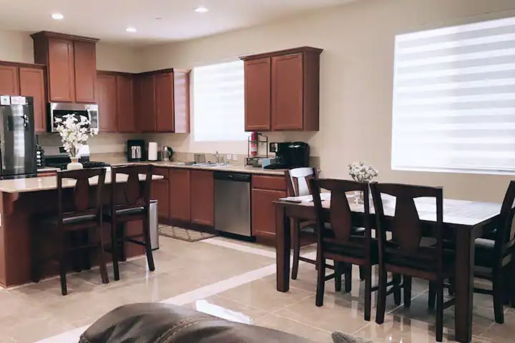 A Delightful and Peaceful Home Near Sequoia National Park