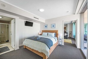 2 bedrooms, iron/ironing board, travel cot, free WiFi - Dress Circle! 2Bed/2Bath/1Car/Amazing Views ~ CBD (Brisbane City)