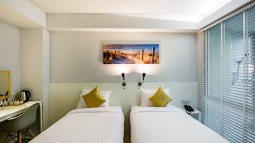 Deluxe Twin Room | Desk, laptop workspace, free WiFi, bed sheets