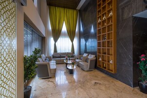 Sala de estar en el lobby