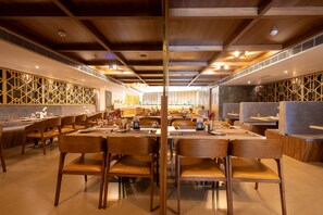 Restaurant - Hotel Park Elite (Gannavaram)