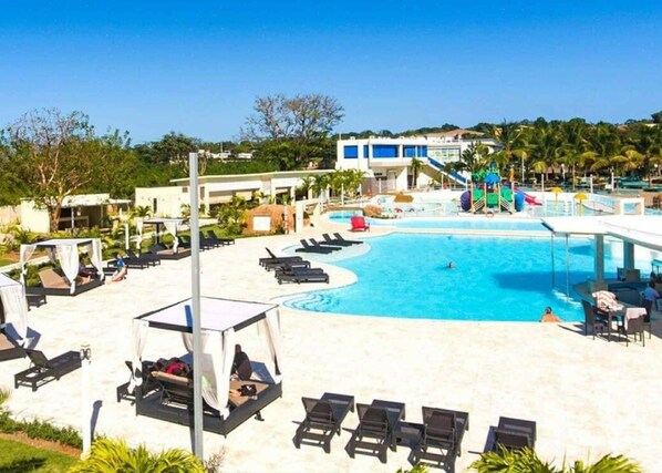 A heated pool - CASA COCO-AVENTURA Oceanview Superior 4 Master @ Casa Linda (Sosúa)