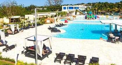 CASA COCO-AVENTURA Oceanview Superior 4 Master @ Casa Linda