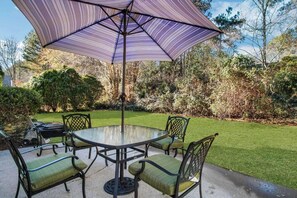 Terrace/patio - Sweet Home Georgia Luxury (Duluth)