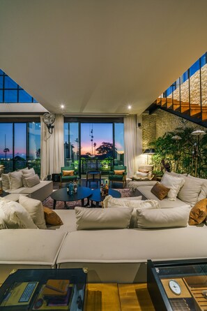 Luxury Apartment | Living area - Penthouse Sunset Seabreeze (Canggu)
