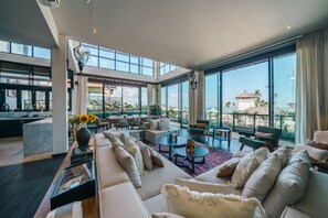 Luxury Apartment | Living area - Penthouse Sunset Seabreeze (Canggu)