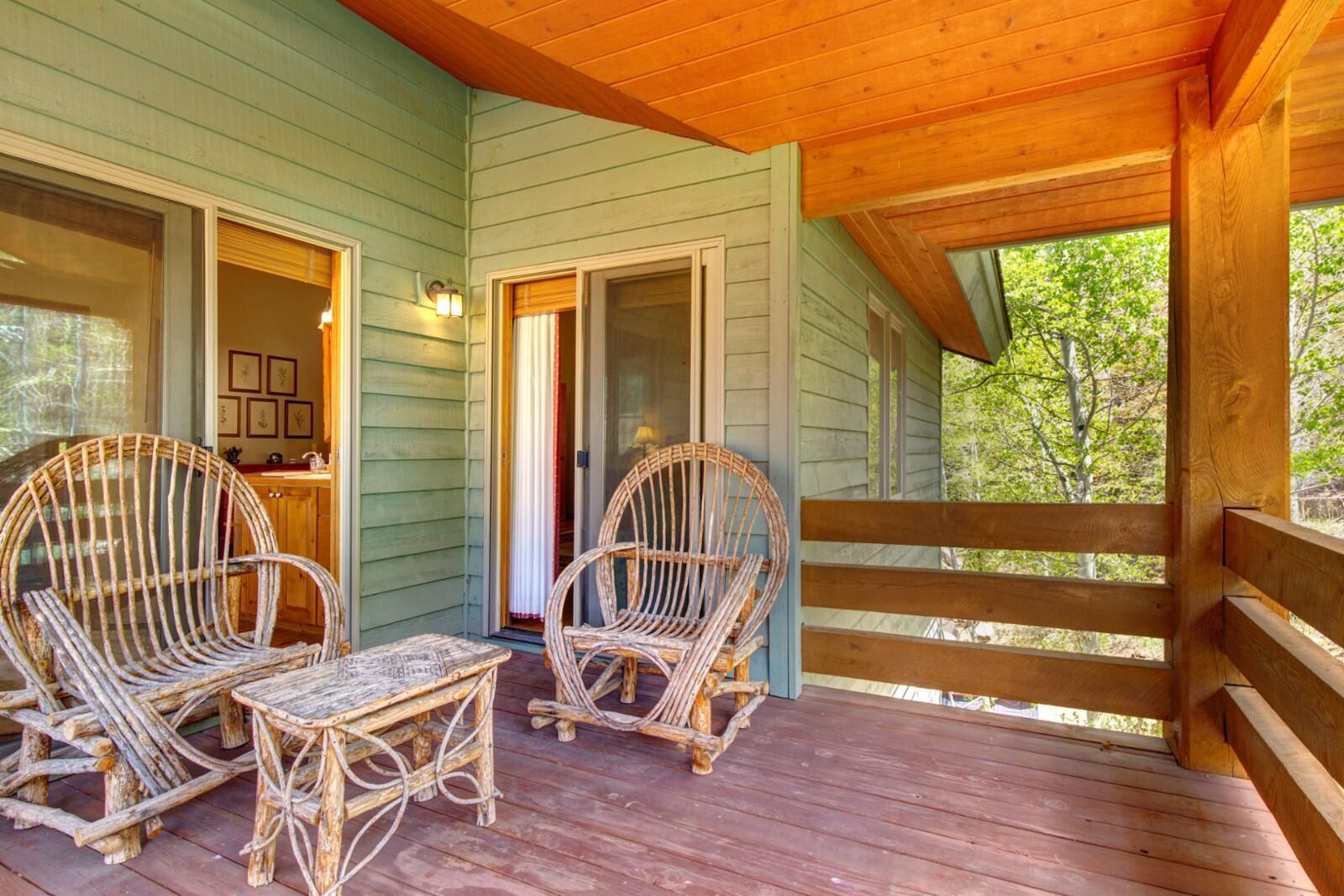 K B M Resorts: Pac-2410, Hot Tub, Mountain Views, Wood Fireplace!