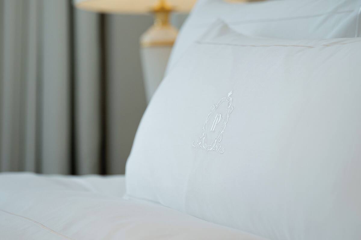 意大利 Frette 床單、高級寢具、羽絨被、迷你吧