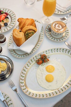 Breakfast meal - The Plaza Doha, LXR Hotels & Resorts (Doha)
