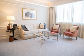 Living area - The Plaza Doha, LXR Hotels & Resorts (Doha)