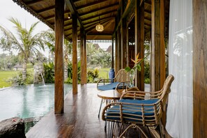 Villa | Terrace/patio - Airsania Ubud Antique Villas  (Ubud)