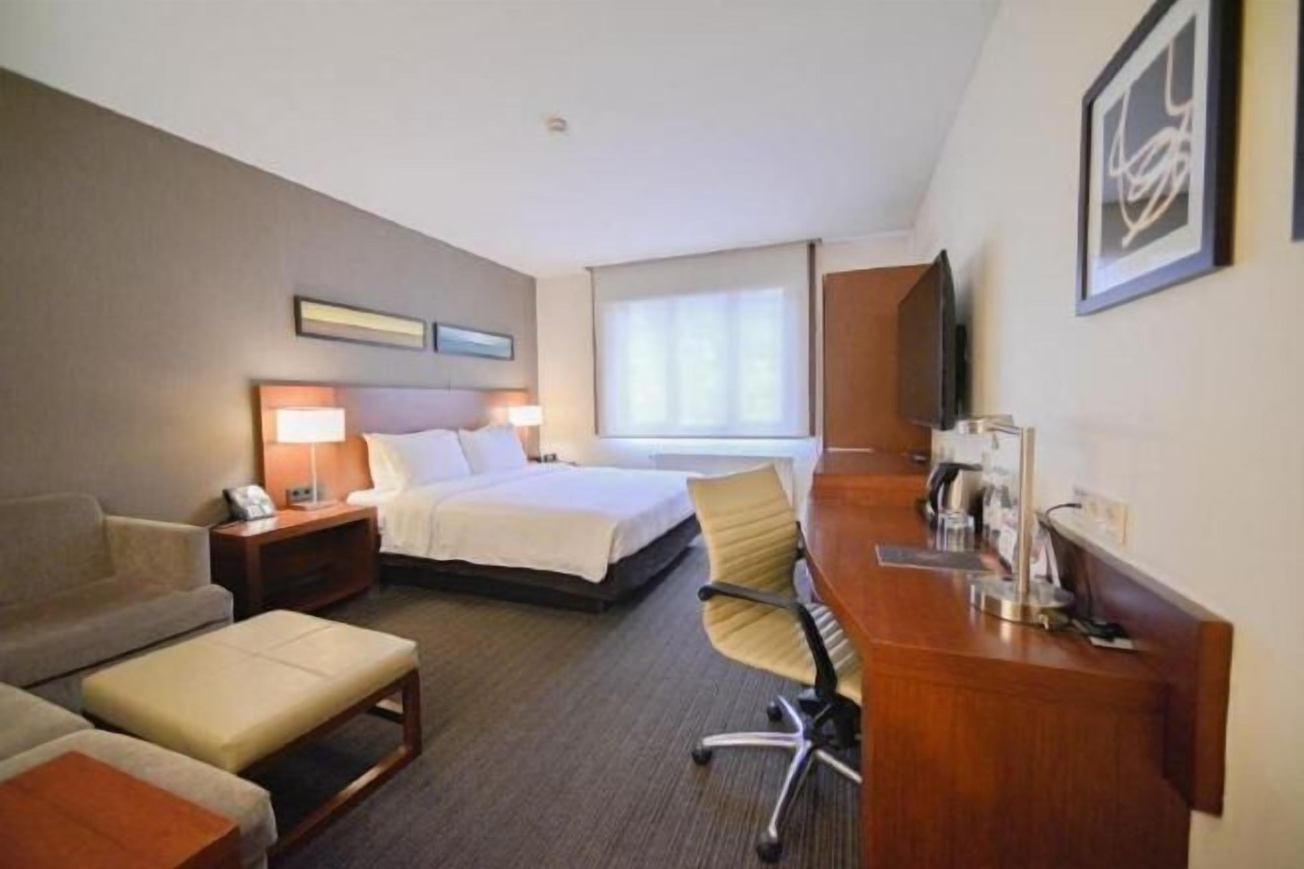 Minibar, in-room safe, desk, laptop workspace