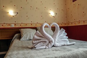 Doppelzimmer | Schallisolierte Zimmer, kostenloses WLAN, Bettwäsche
