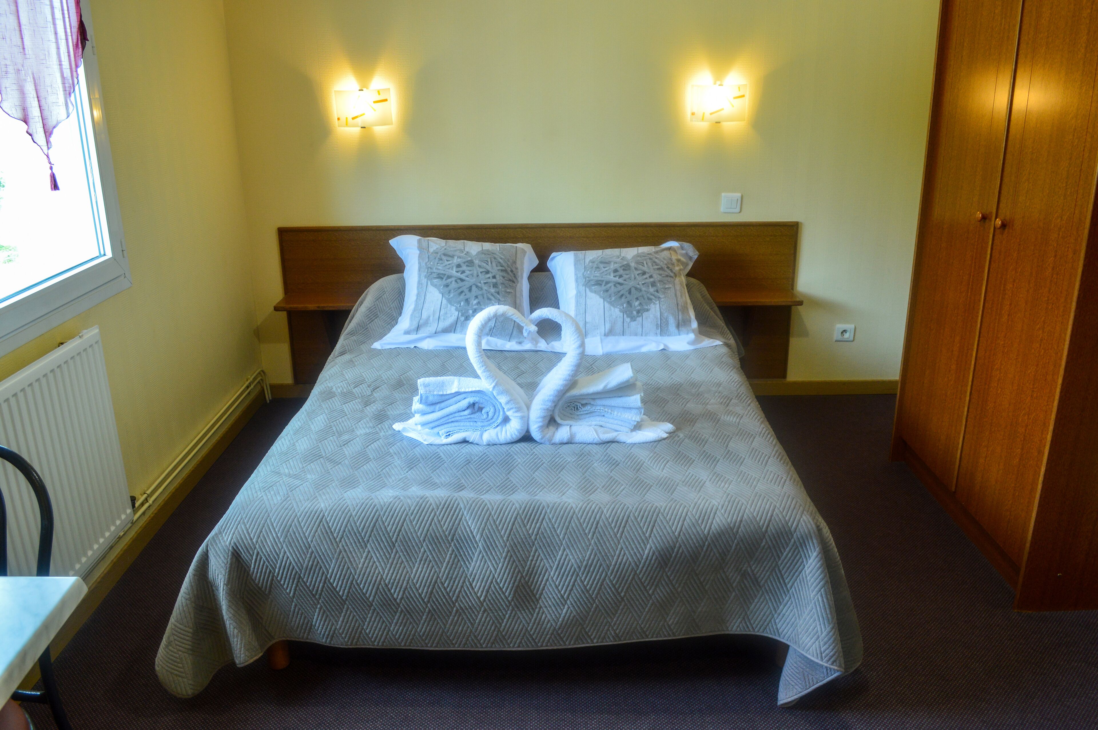 Habitación doble | Insonorización, wifi gratis y ropa de cama 