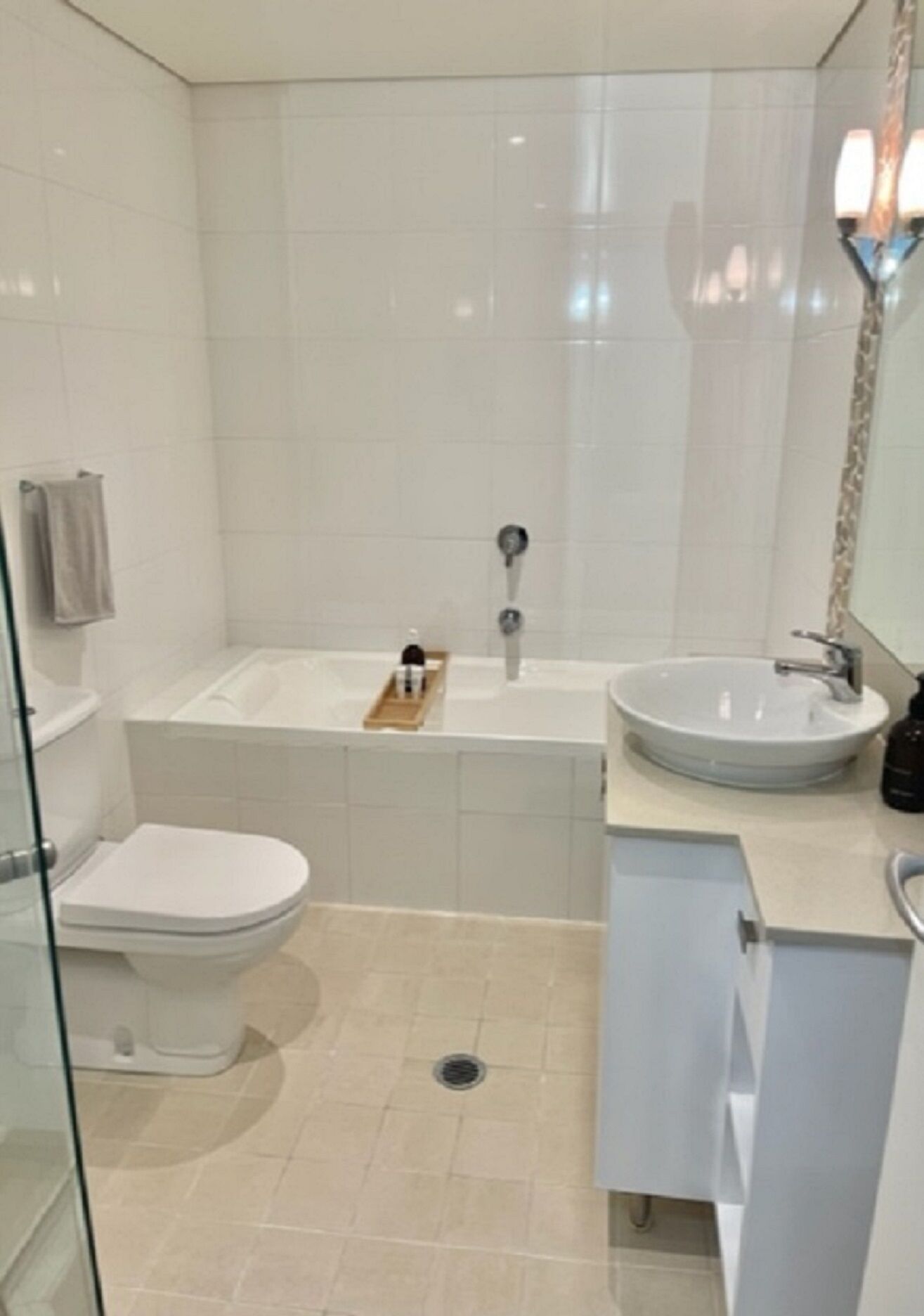 Boutique beach pad in the heart of Manly Beach - fully self contained — image 6