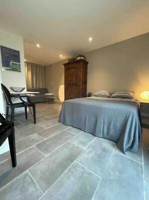 Wi-Fi gratuit, draps fournis, accès pour personnes à mobilité réduite