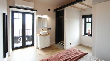 3 slaapkamers, reisbedje, wifi, beddengoed