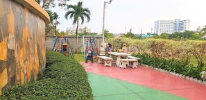 Studio | Children’s area