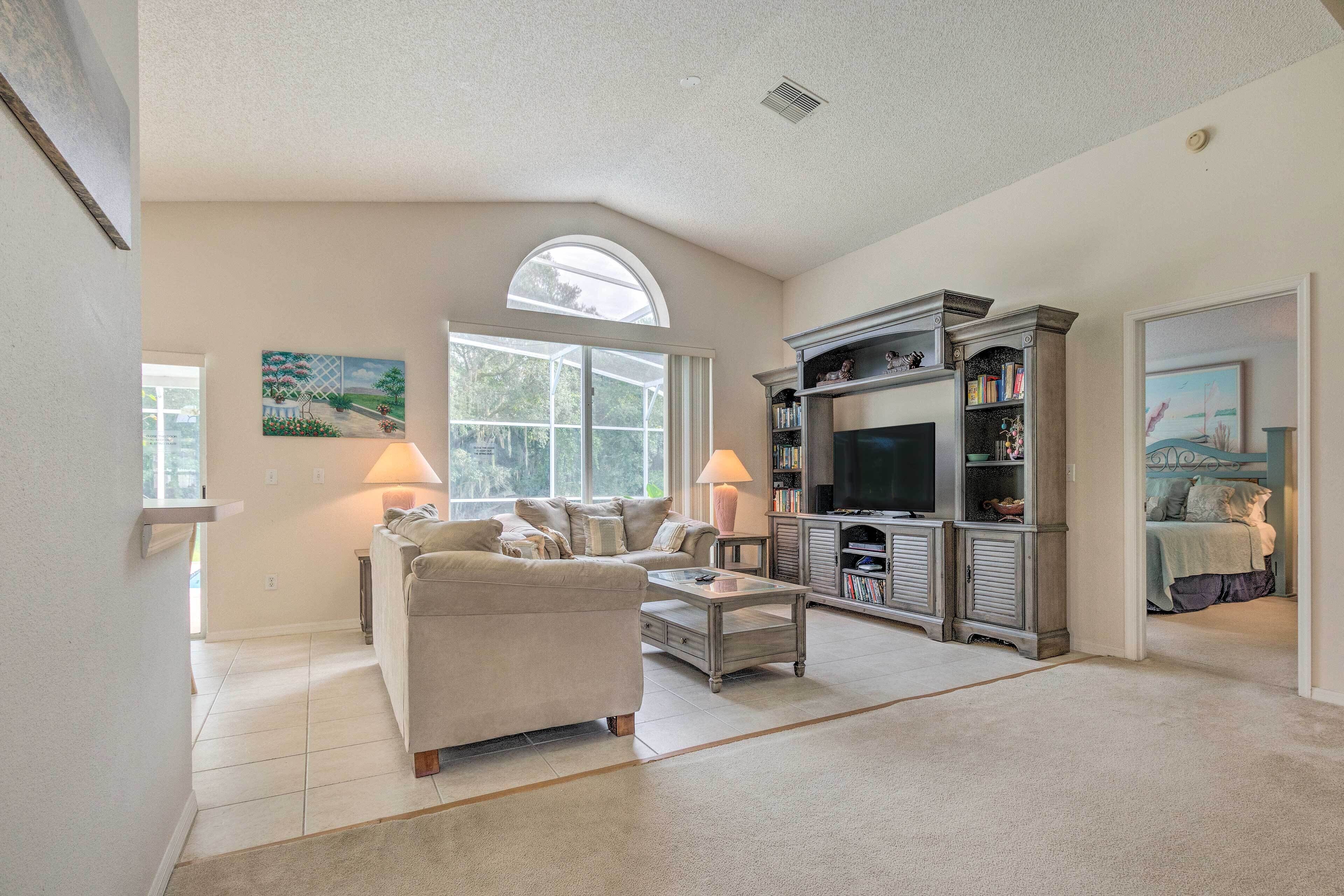 Kissimmee Home w/ Pool < 5 Mi to Disney World