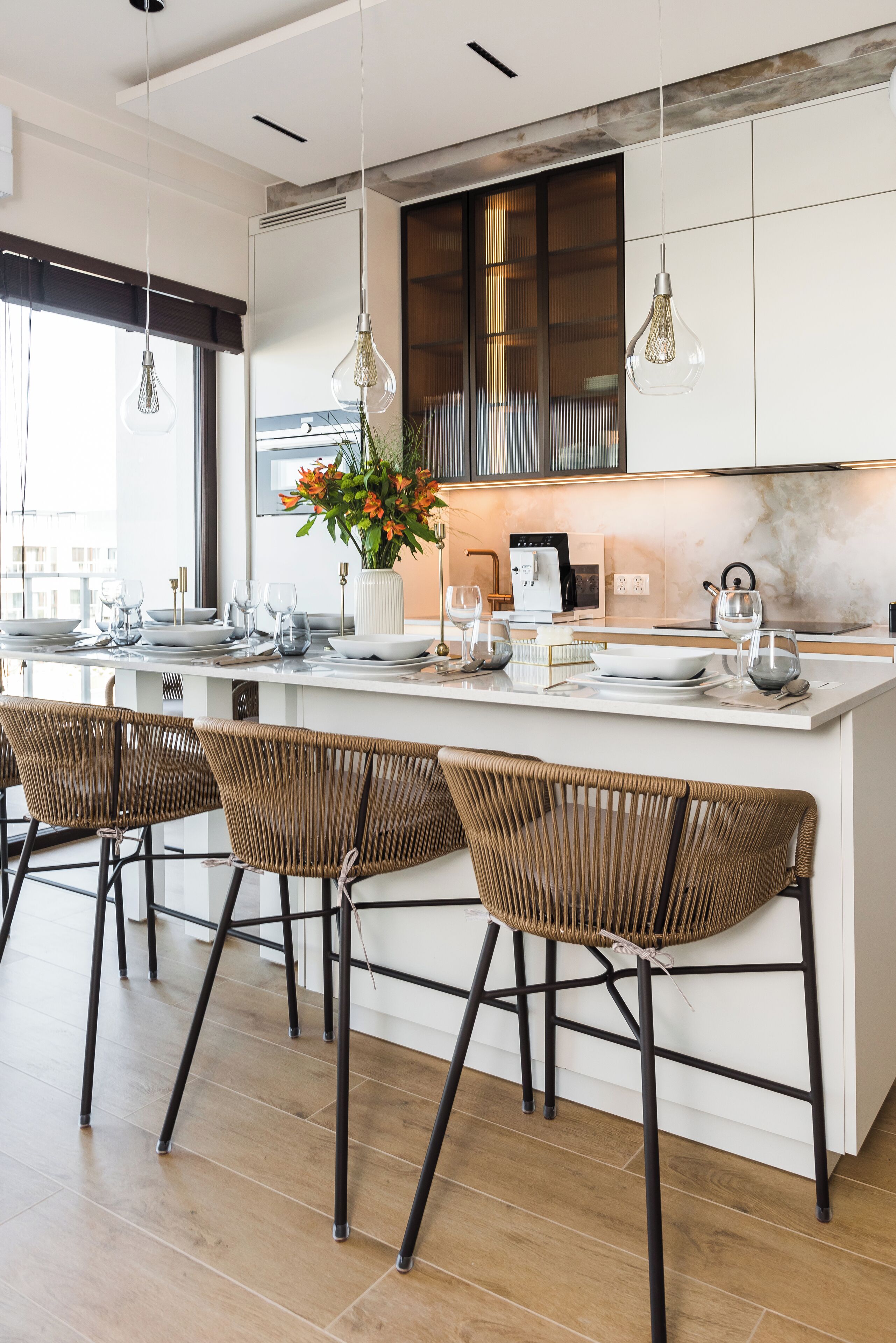 Design Apartment | Private kitchen | Fridge, microwave, oven, stovetop