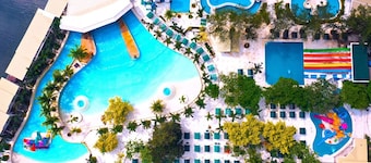 Villa Excellance Beach & Wavepool Resort