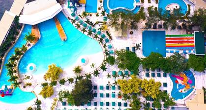 Villa Excellance Beach & Wavepool Resort