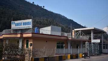 Façana frontal de l'allotjament