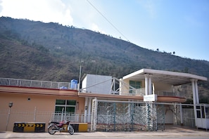 Fachada da propriedade
