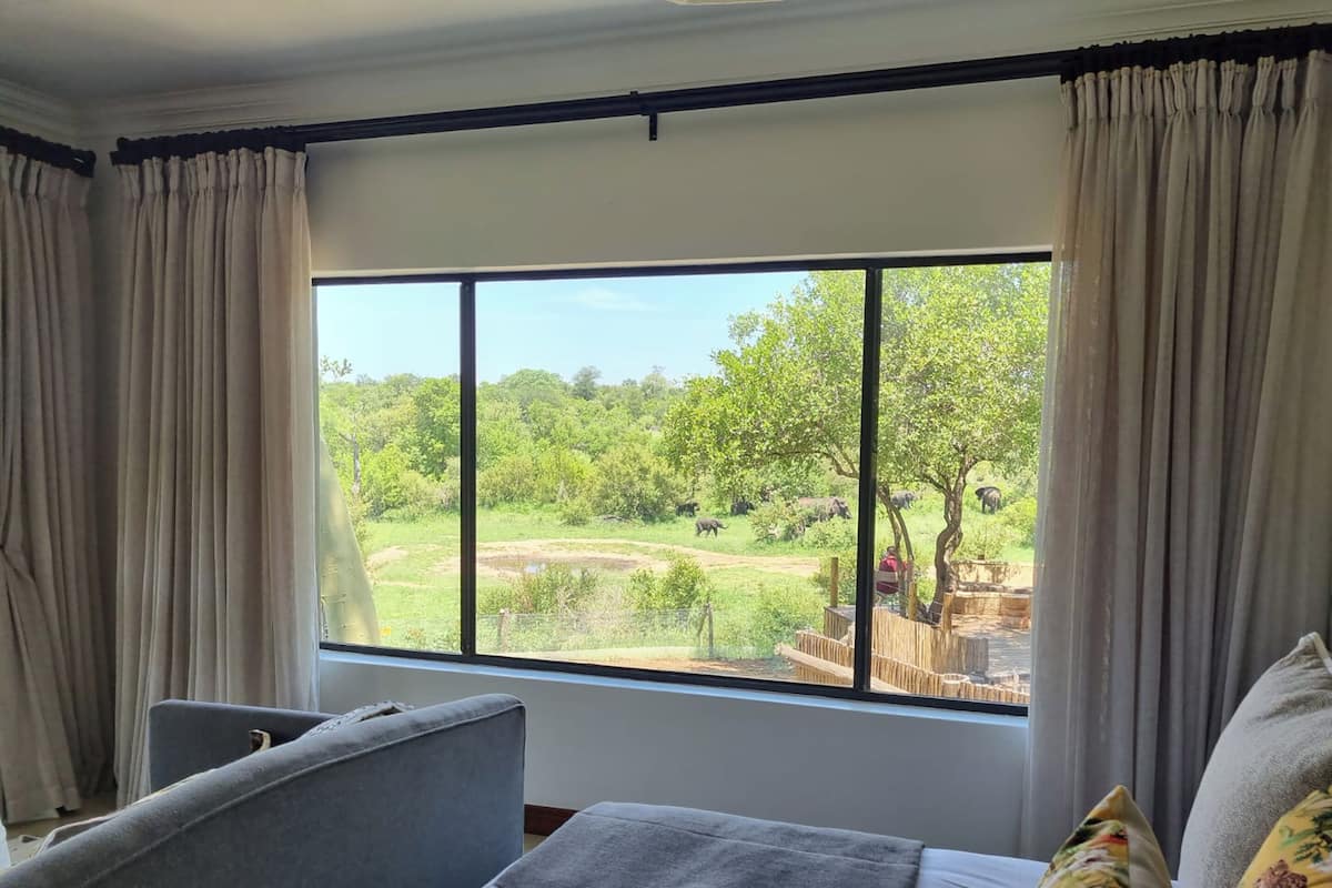 Villa | 5 bedrooms, laptop workspace, bed sheets