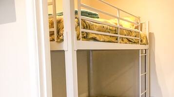 Apartment | 1 bedroom, free WiFi, bed sheets