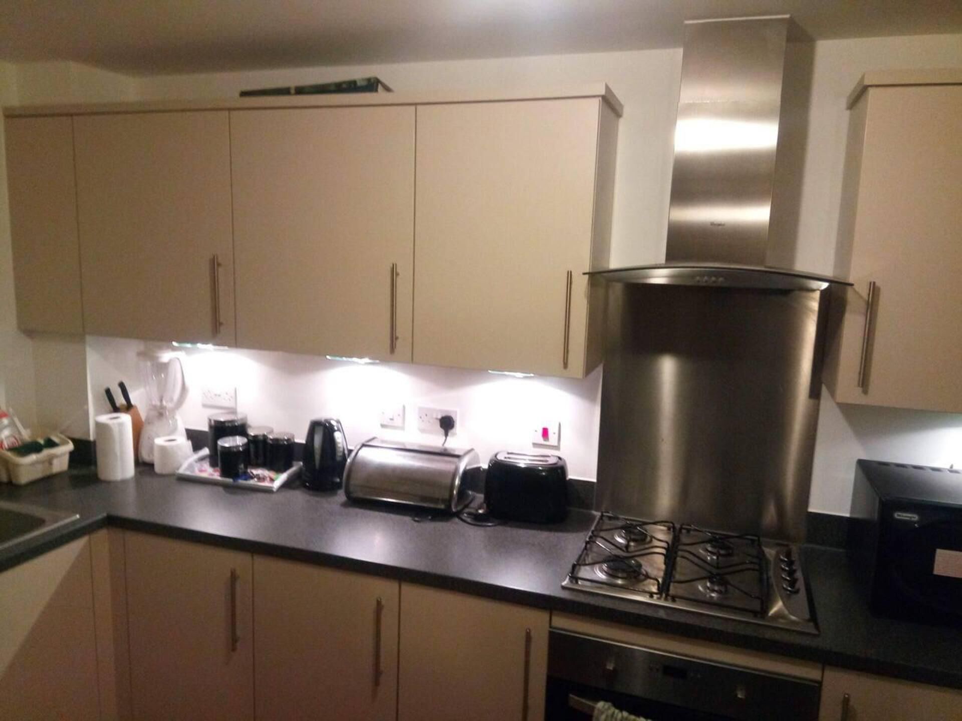 Apartment, 2 Queen Beds | Private kitchen | Fridge, microwave, oven, stovetop