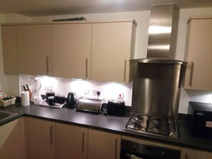 Appartement, 2 grands lits | Cuisine privée