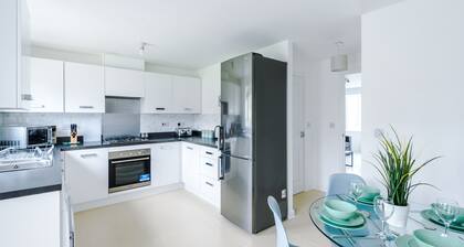 4 Bedroom 3 Bathroom Contractor Home MCR