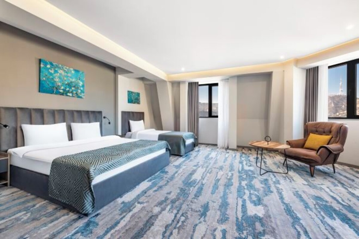 Economy Triple Room