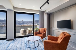 Luxury-Studiosuite, 1 King-Bett, Terrasse