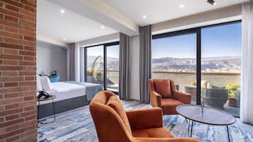 Ropa de cama hipoalergénica y minibar