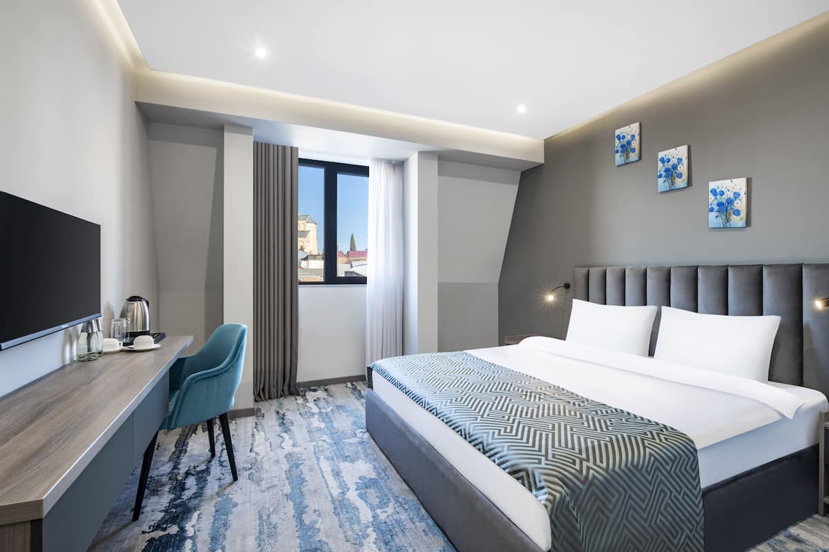 Ropa de cama hipoalergénica y minibar