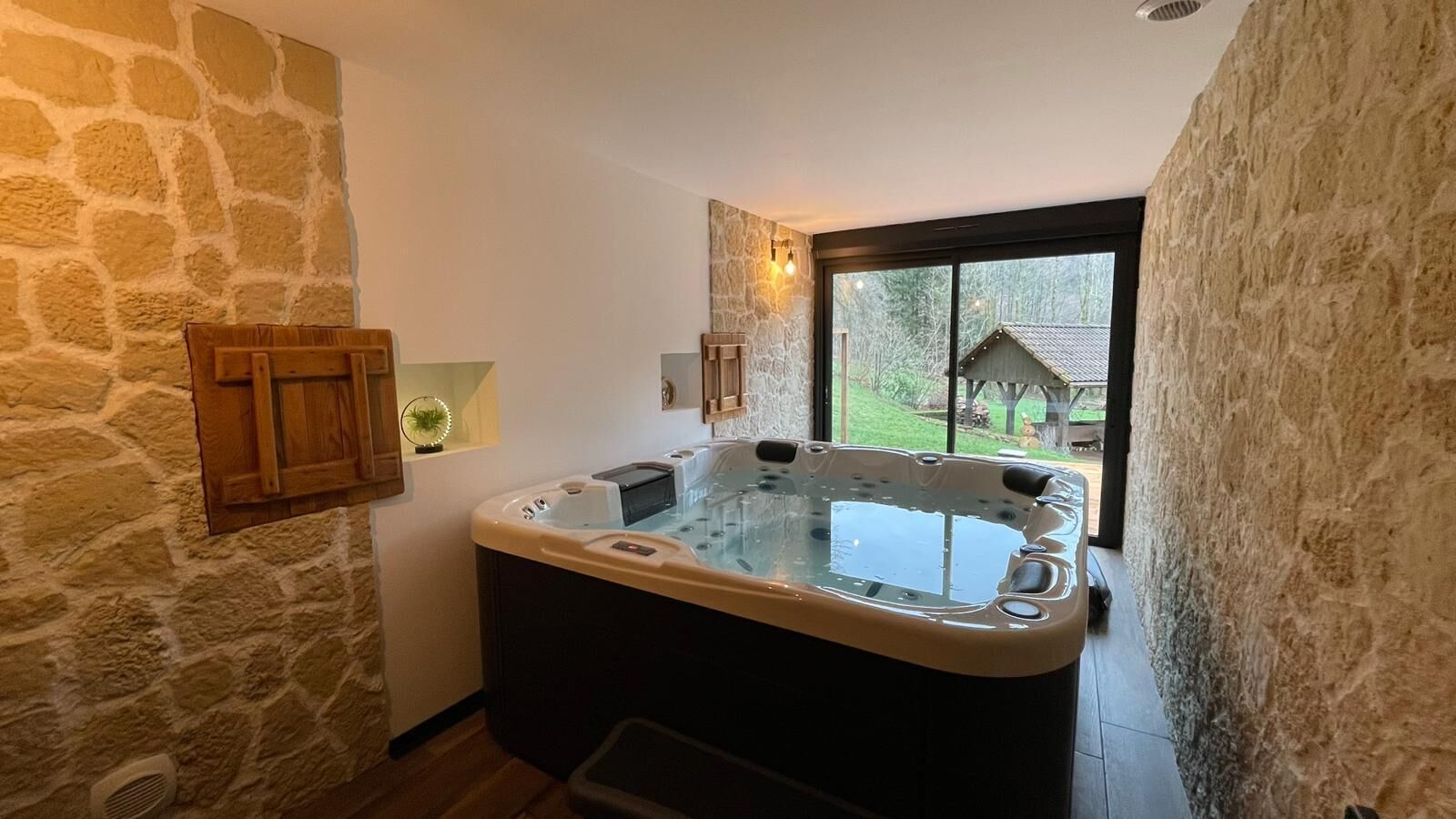 Maison 3 chambres, avec jacuzzi