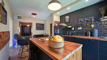 Frigorífic, forn, placa de cuina i rentaplats